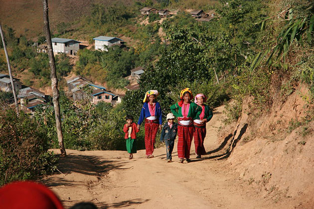 Inle Lake Soft Cycling and Trekking Tour 4 Days